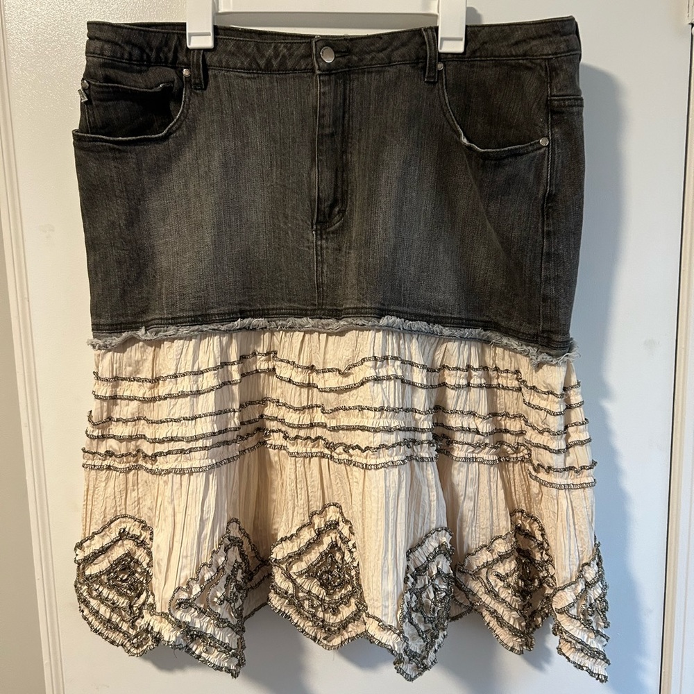 Crest Denim Skirt Size 21/22